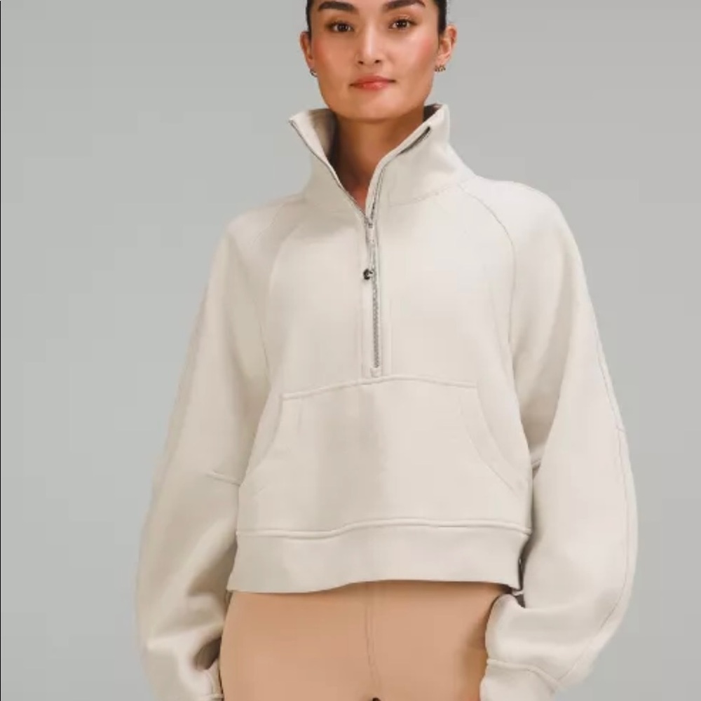 Lululemon scuba funnel neck NWT SIZE M/L Natural Ivory
